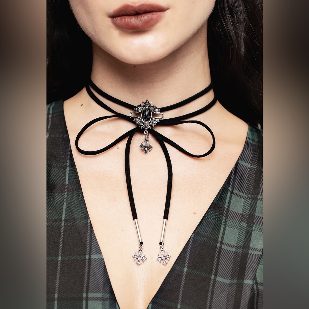 NWT Disturbia Women’s Gargoyle Gothic Cord Choker Necklace - Picture 6 of 7